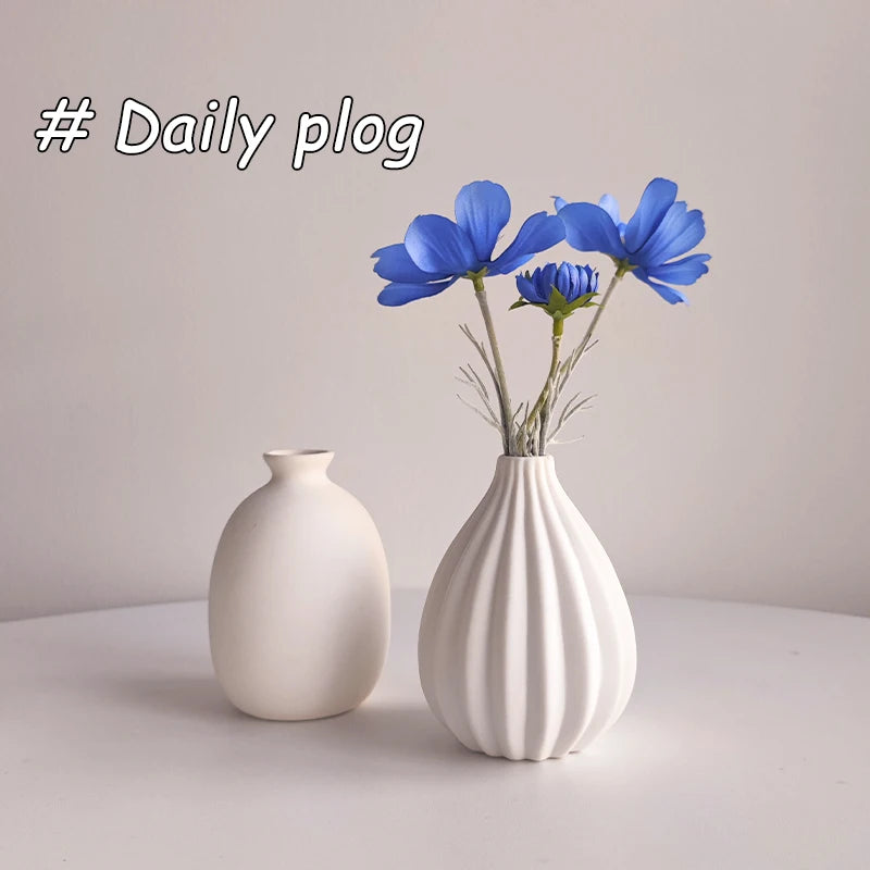 Modern White Ceramic Flower Vase – Nordic Decorative Plant Pot for Home or Wedding