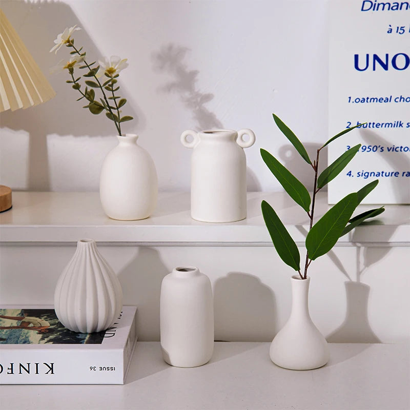 Modern White Ceramic Flower Vase – Nordic Decorative Plant Pot for Home or Wedding