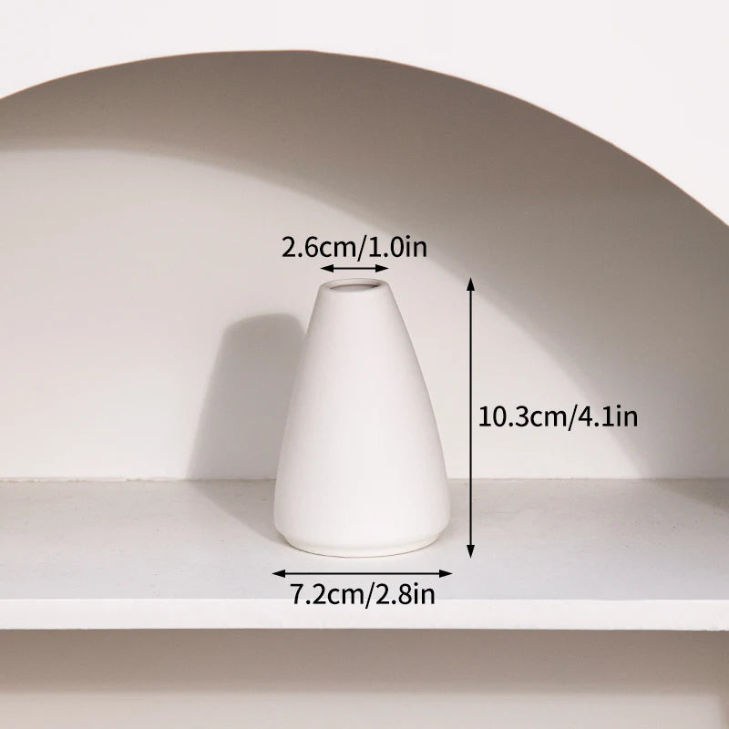 Modern White Ceramic Flower Vase – Nordic Decorative Plant Pot for Home or Wedding
