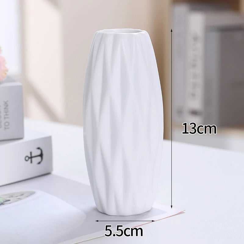 Modern White Ceramic Flower Vase – Nordic Decorative Plant Pot for Home or Wedding