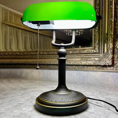 Antique Green Glass Banker's Desk Lamp – Pull Chain Plug-in Table Light for Bedroom or Office